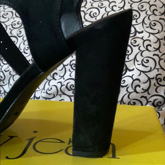 Cathy Jean black suede heels, great condition - Picture 4 of 4